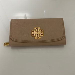 Tory Burch Long Wallet